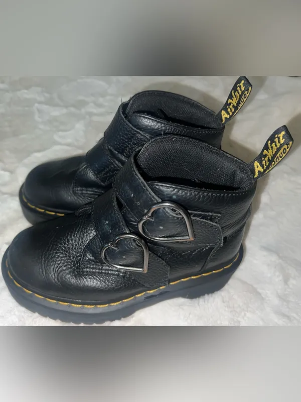 Dr. Martens Devon Heart Leather Platform boots goth emo baby bat women’s 5 alt - Image 3