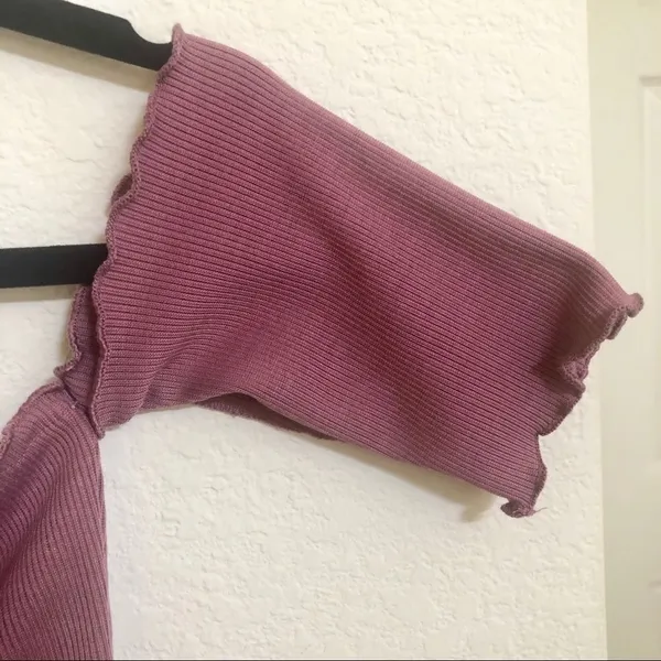 Active USA maroon crop top S - Image 3