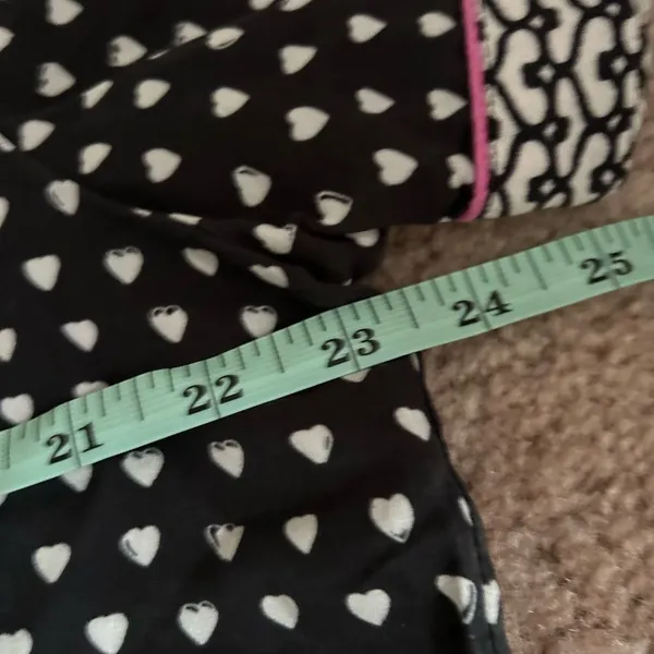 Rare Roller Rabbit x Lele Sadoughi Black Heart Polo Pajamas - Image 7