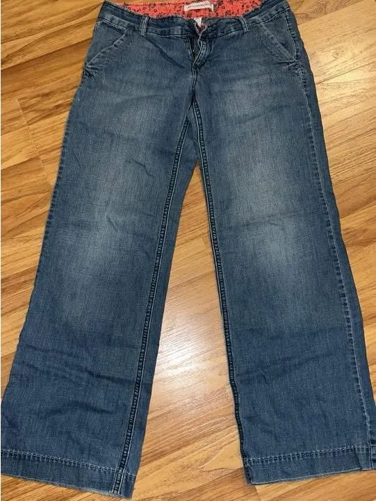 Aeropostale Low-Rise Wide-Leg Jeans in Blue - Image 2