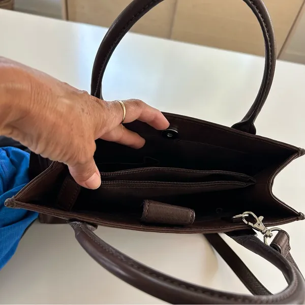Fossil Leather Handbag - Image 6