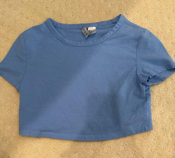 H&M Blue Basic Cropped T-Shirt Women’s Medium Short Sleeve - Image 2