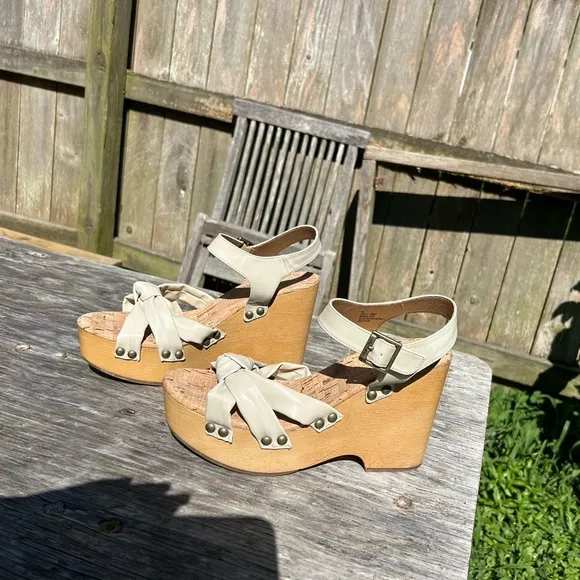 Kork-Ease Women's Dawson‎ Wedge Platform Sandals Off White Size 9 - Image 2