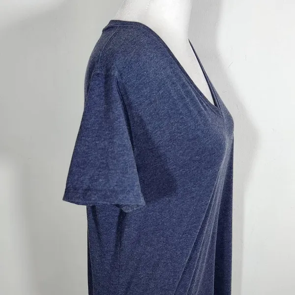 Blue Mountain Navy Short Sleeve V-Neck T-Shirt Size Medium - Image 5