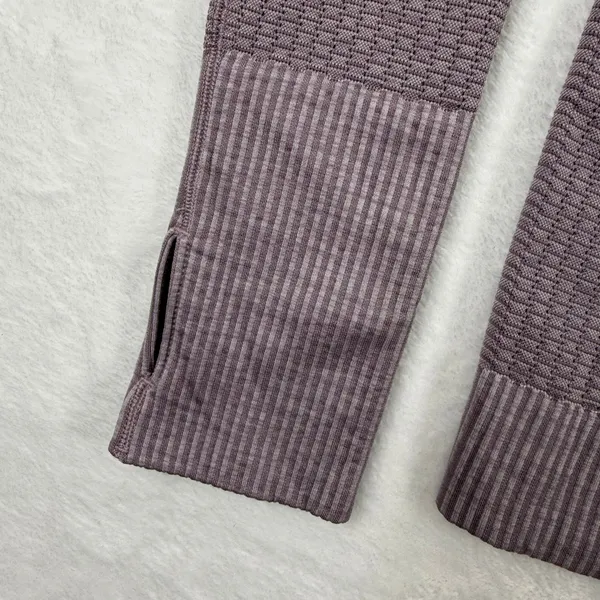 Lululemon Rare Colorway Rest Less Top Crewneck‎ Long Sleeve Thumbhole Textured 2 - Image 4