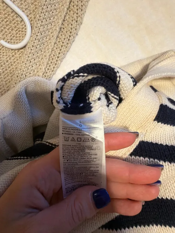 Gab striped V-neck sweater - Image 5