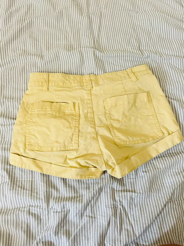 Gap Shorts - Image 2