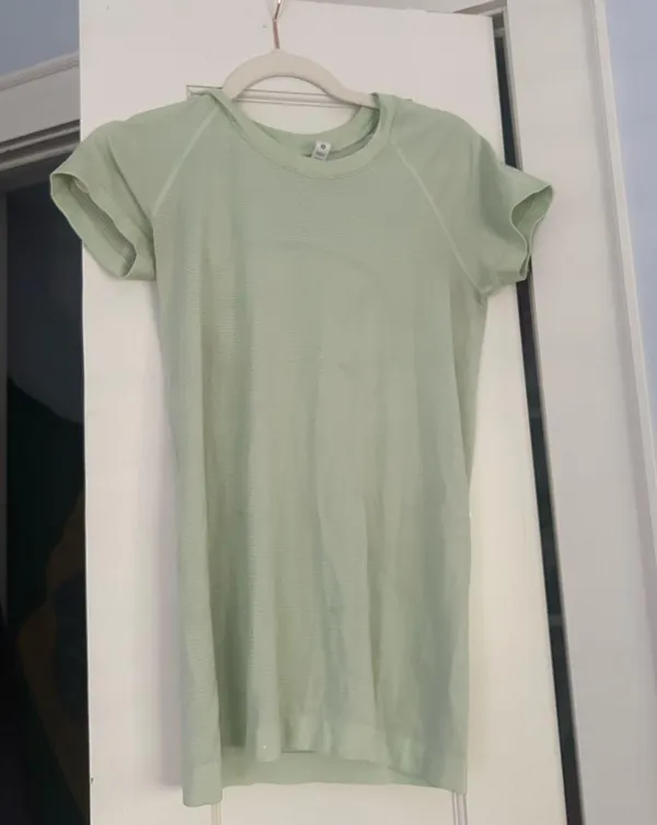 Lululemon Swiftly Tech - Image 2