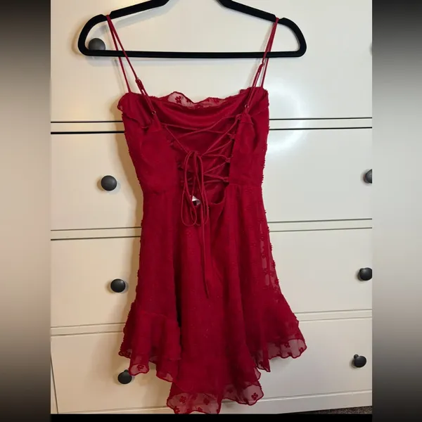 Lucy in the Sky Jianna Fit and Flare Dress in Red Size Small - Image 4