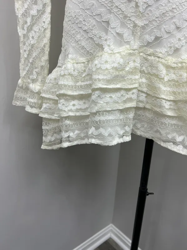 Cream Lace Dress - Image 5