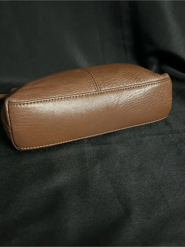 Stone Mountain Accessories Brown Pebbled Leather Crossbody Purse - Image 6