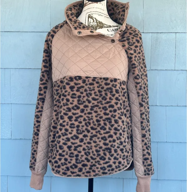 Abercrombie & Fitch Asymmetrical Snap Up Fleece Jacket - Image 4