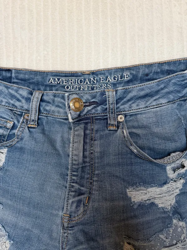 American Eagle Super Hi-Rise Shortie Denim Shorts Distressed High Waisted Size 6 - Image 2