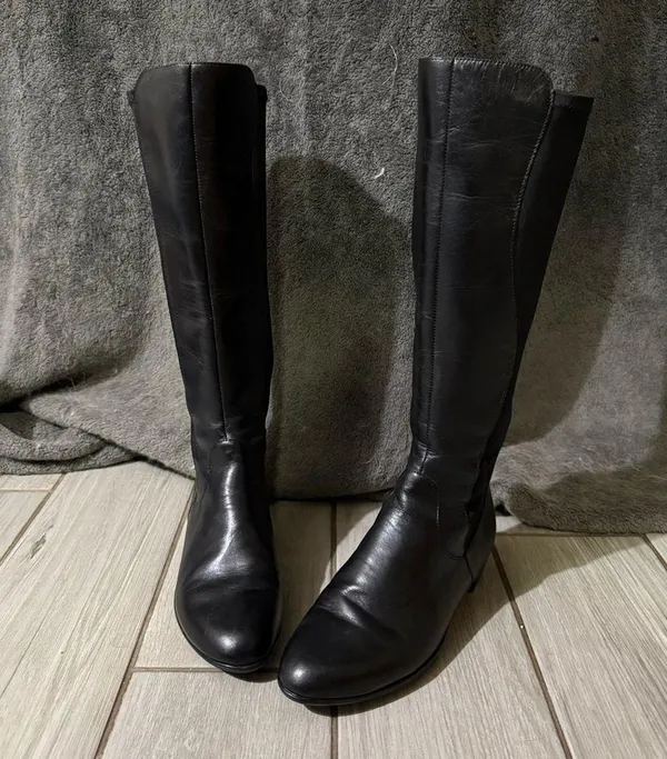 Munro Black Knee High Boots - Image 2