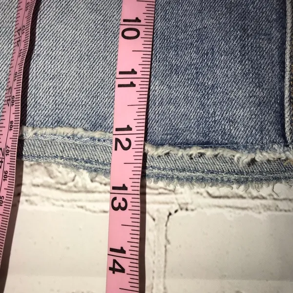 Levi’s Distressed Denim Mini Skirt Women’s Size‎ 29 Y2K Raw Hem - Image 5