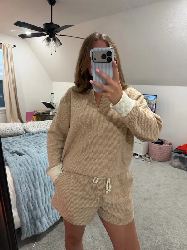 American Eagle Pajama Set - Image 2