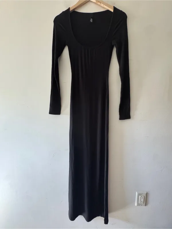 SKIMS Soft Lounge Long Sleeve Ribbed Maxi Dress Black‎ Onyx - Image 3