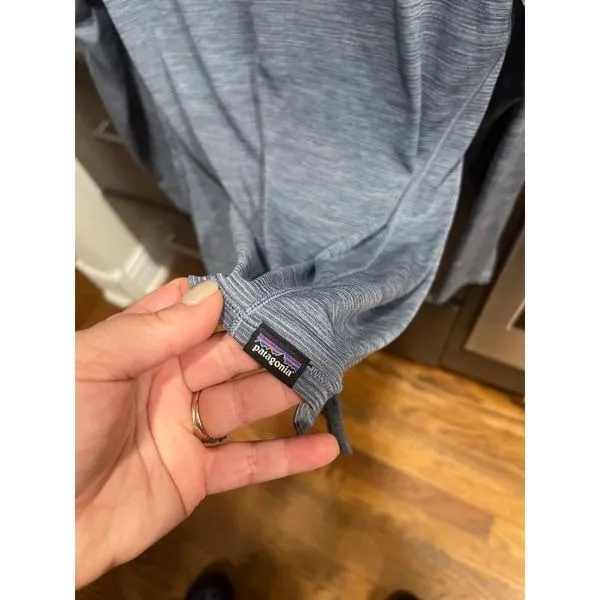 Patagonia woman long sleeve shirt XL - Image 3