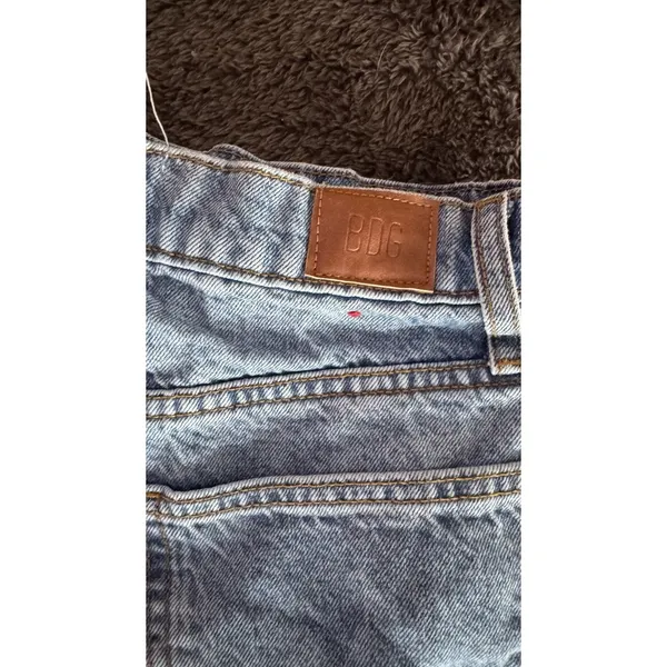 BDG Urban Outfitters A-Line Shorts Light Wash, High Rise, Womens Size 27 - Image 5