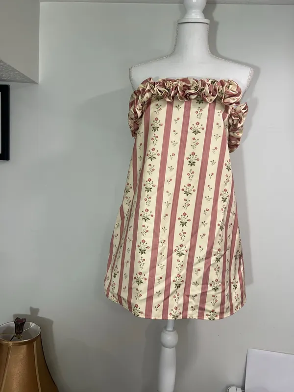 WeWoreWhat Cream and Pink strapless Floral Mini Dress size 0 NWT - Image 3