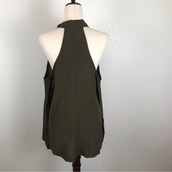 Elan olive‎ green cold shoulder high low long sleeve blouse M - Image 4