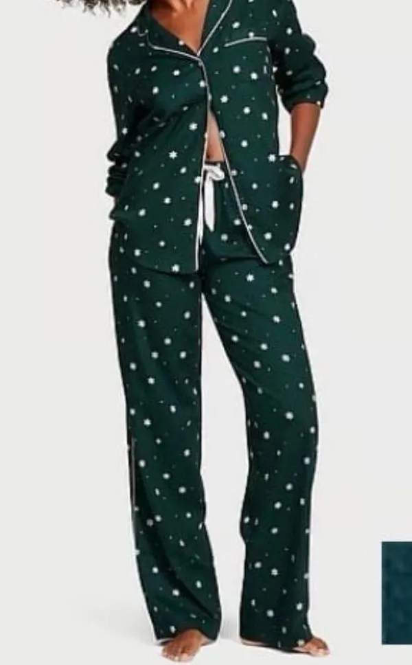 Victoria’s Secret Flannel Snowflakes Pajama Set Size Small - Image 2