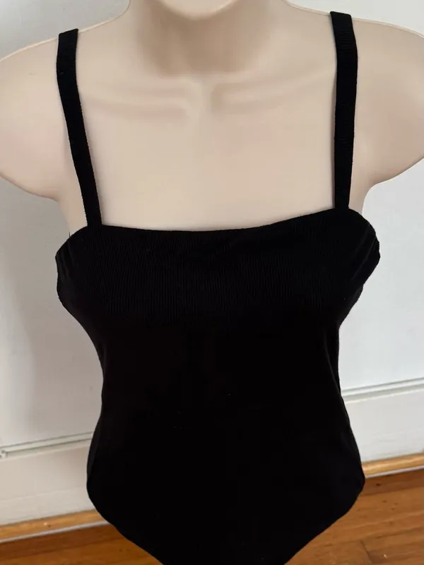 Hollister Slim Tan Black ribbed Square Neck Spaghetti Strap bodysuit, size S - Image 9