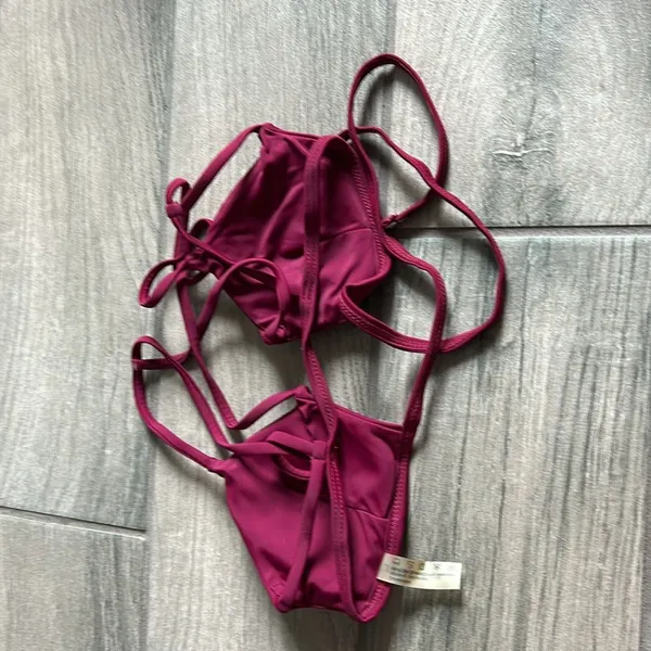 Zaful burgundy bikini set - Image 2