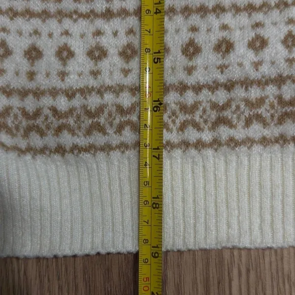 American‎ Eagle Fair Isle Cropped Sweater Tan Cream V-Neck Knit Size Medium - Image 5