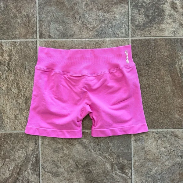 Dfyne Impact Shorts 4.5” Blossom Size Medium Pink - Image 2