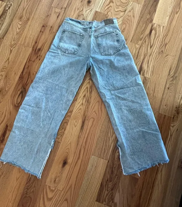 ZARA High-Rise Jeans Wide-Leg - Image 2