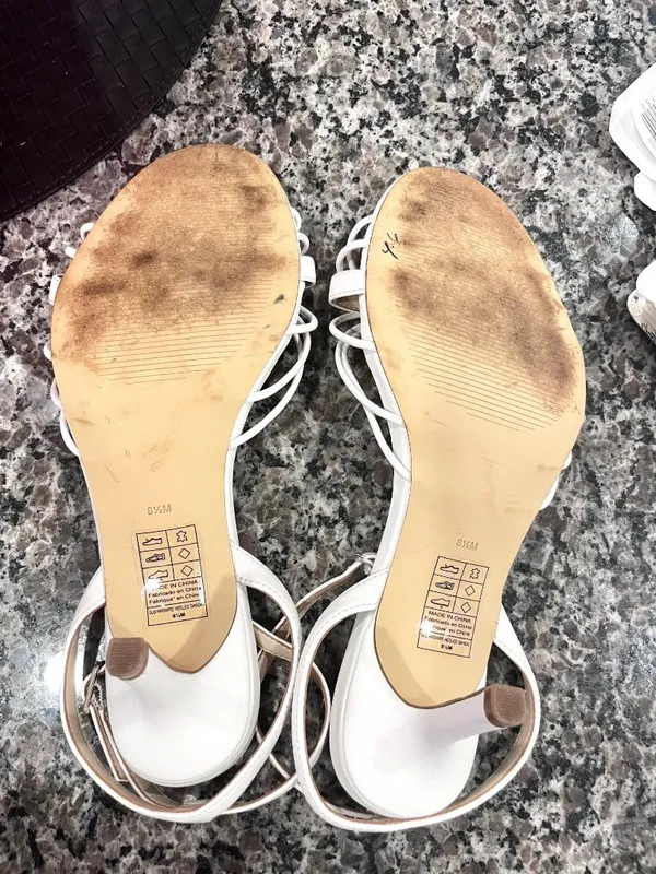 White House Black Market Gold Detail Strappy White Leather Sandal Size 8.5 - Image 10