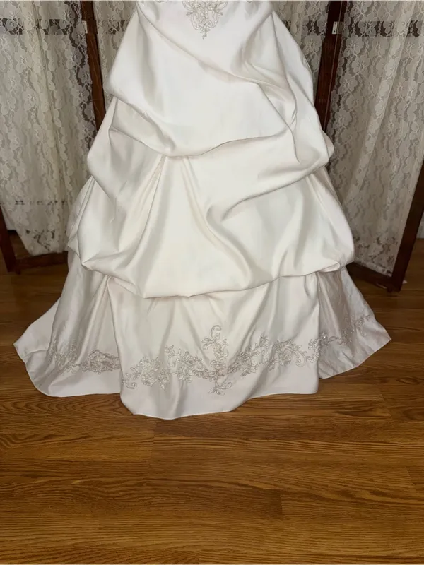 Stunning New David’s Bridal Beaded Ball Gown Wedding Gown - Image 2