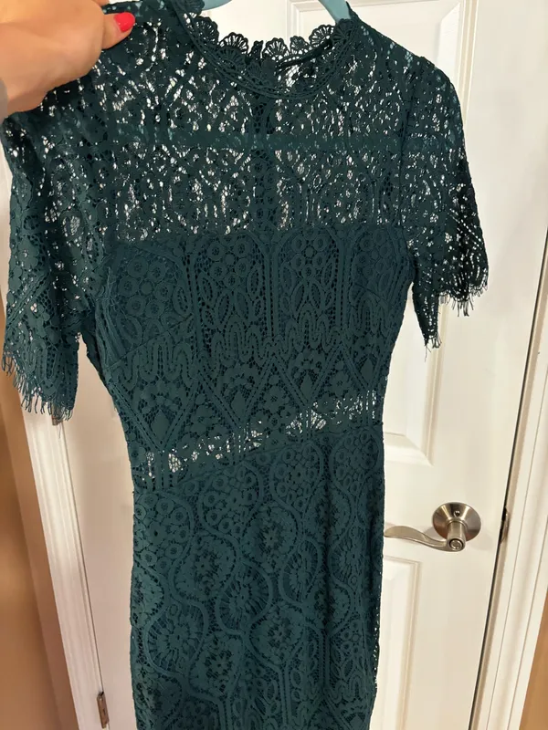 Lulus green lace dress size 4 - Image 2