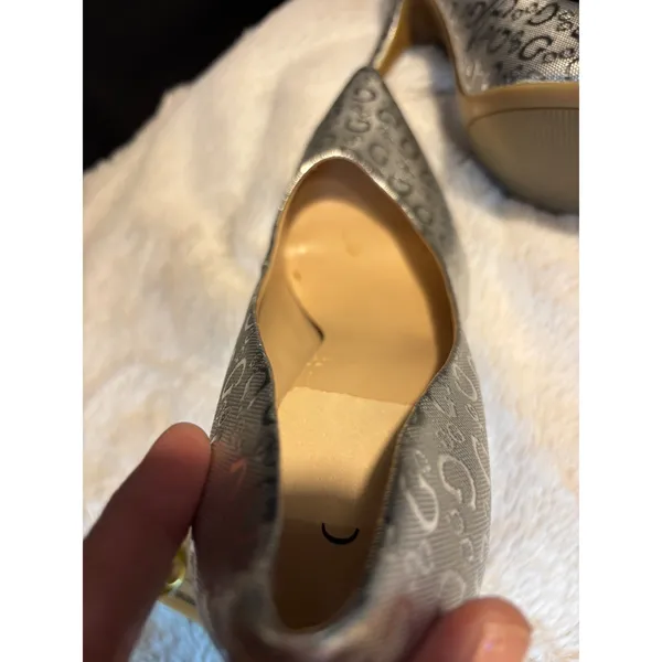 Guess Womens Silver Metallic G Logo Pointed Toe Stiletto Pumps Heels Size 8.5 - Image 5