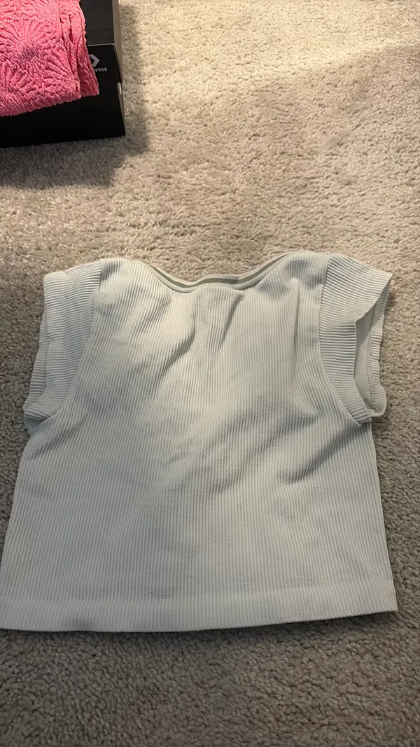 Urban Outfitters Top Cropped - Image 2