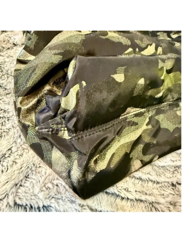 NEW Sol and Selene It Girl Reversible Metallic Camo Tote NWOT - Image 16