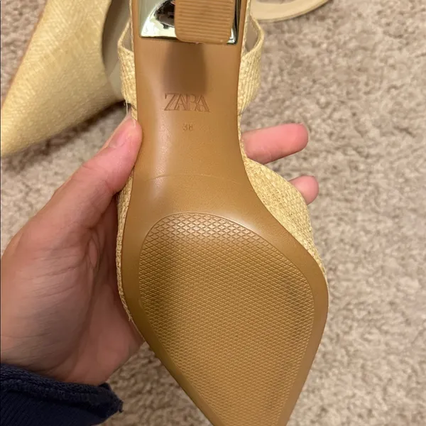 Zara Women's Beige Textured Slingback Heels - Image 5