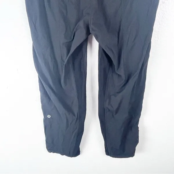 LULULEMON Black Dance Studio Secure Pockets Drawstring Waist Crop Pants Size 8 - Image 6