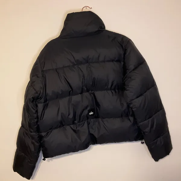 Alo Yoga Gold Rush Puffer Black L - Image 5