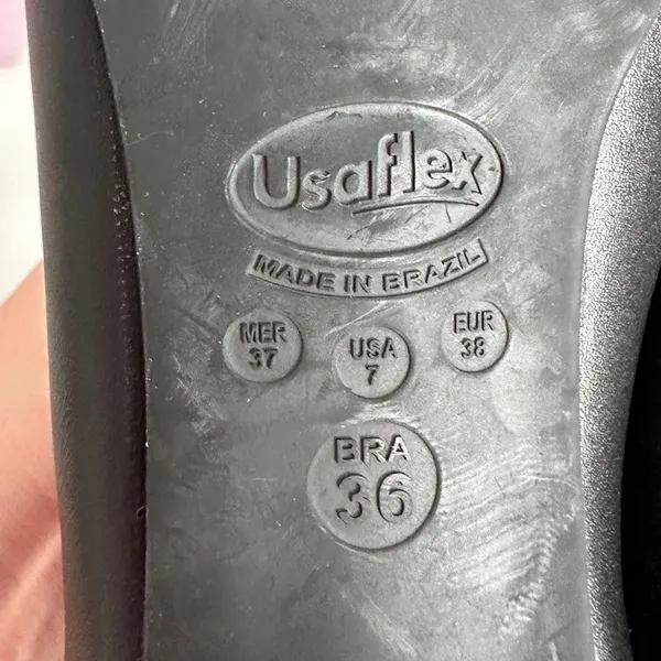 Usaflex Black Leather Block Heel‎ Pumps Tan Buckle Accent Size 7 - Image 7
