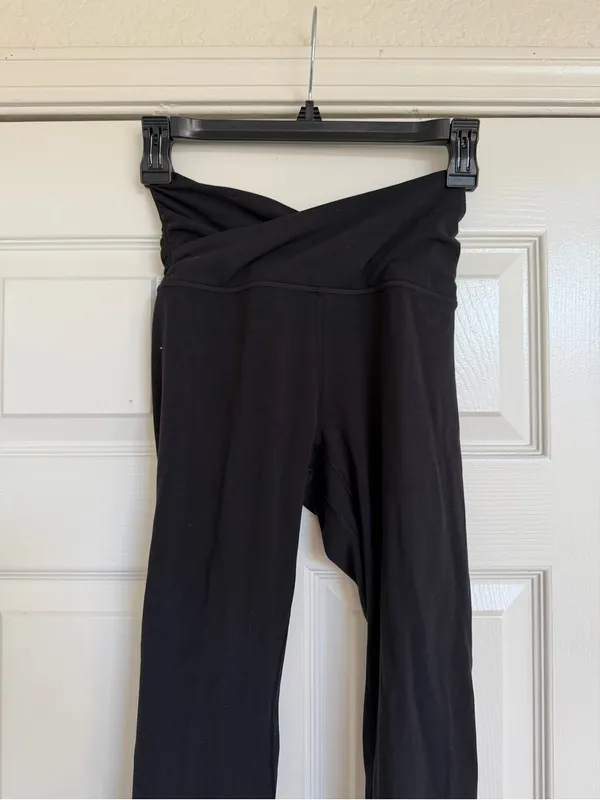 Lululemon Aligned Angles High Rise Yoga Leggings Pants Crop 4 Black - Image 3
