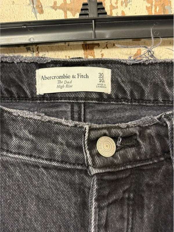 Abercrombie & Fitch The Dad High Rise Jeans 30 10A - Image 4