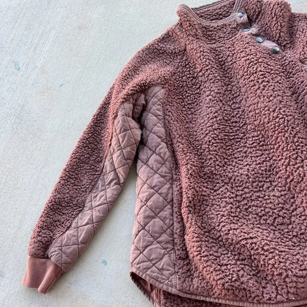 Abercrombie & Fitch small sherpa pullover‎ - Image 4