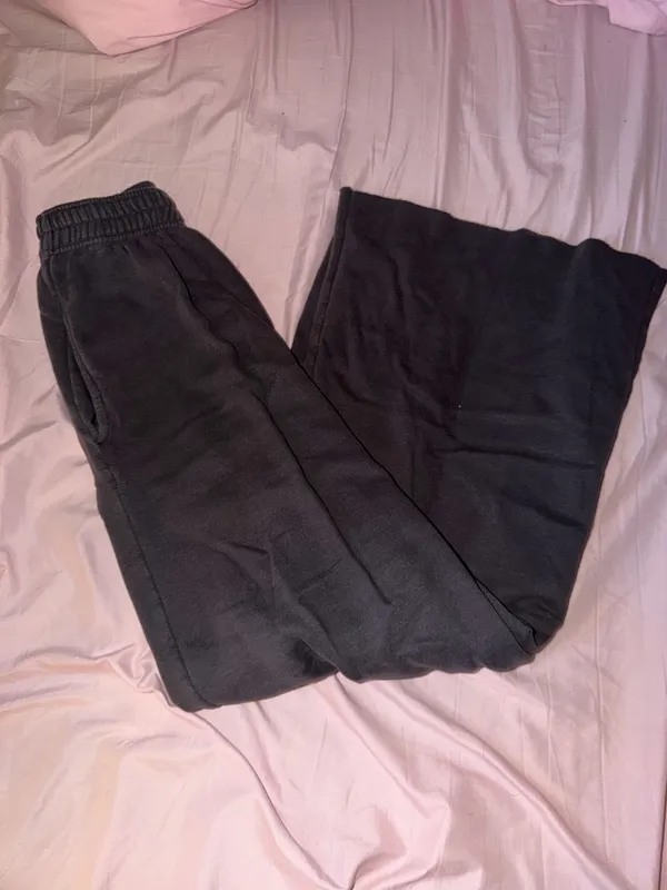 Wild Fable Wide-Leg Sweatpants Grey - Image 3