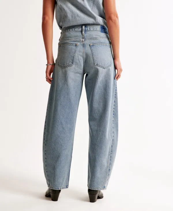 Abercrombie Mid-Rise Barrel Jeans - Image 2