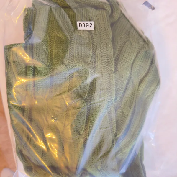 392 | Et Clet Womens Small Cable‎ Knit Cropped Sweater Green Balletcore Preppy - Image 8