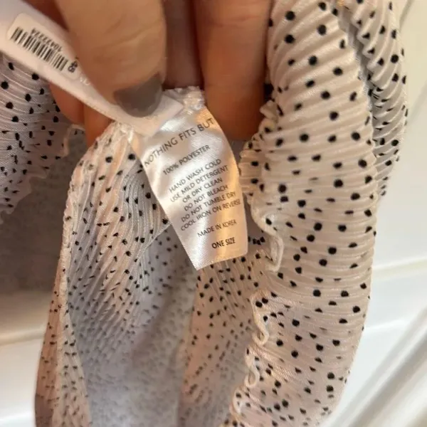 Nothing Fits but pleated cap sleeve dress maternity - Image 4