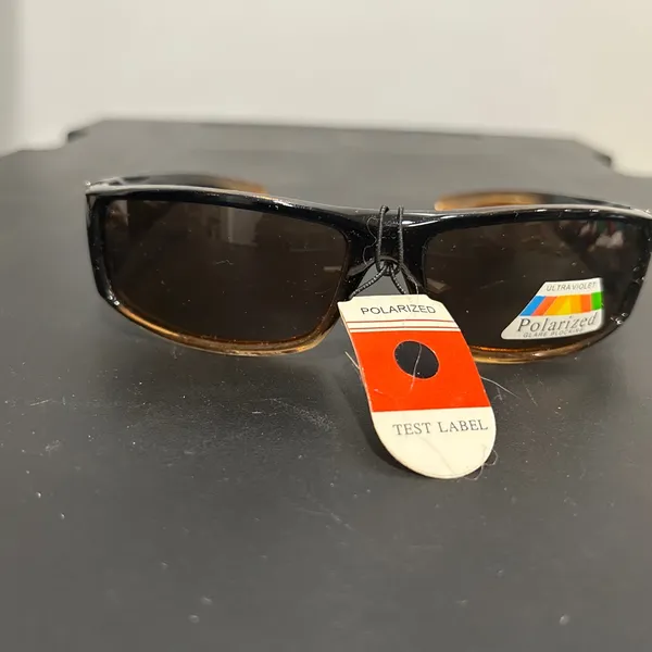 Black and Brown Polarized Sunglasses - Image 3