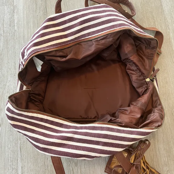 Mossimo Burgundy/Cream Stripe Duffle Bag - Image 7